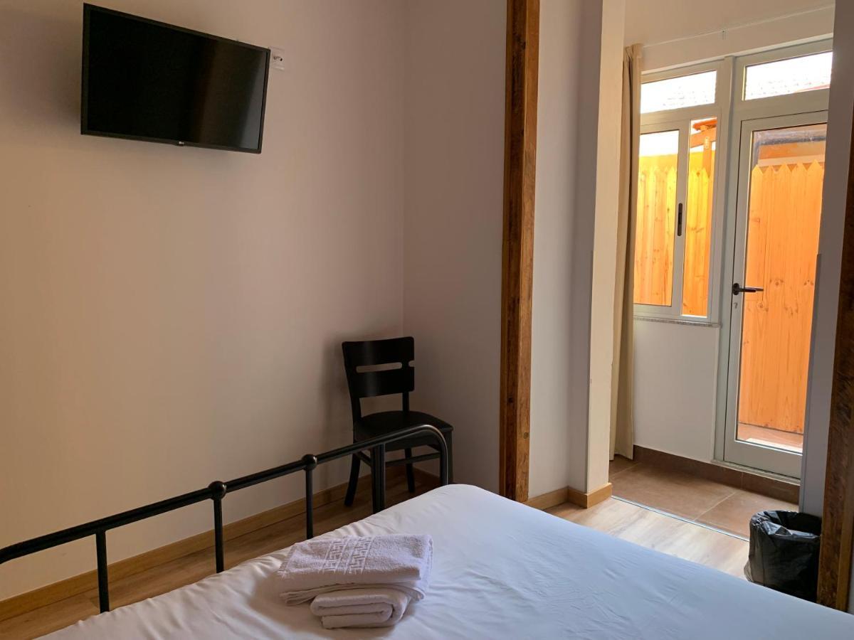Quimpecavel Hotel Фигейра да Фош Екстериор снимка